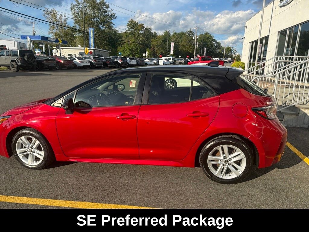 Used 2021 Toyota Corolla Hatchback SE Hatchback