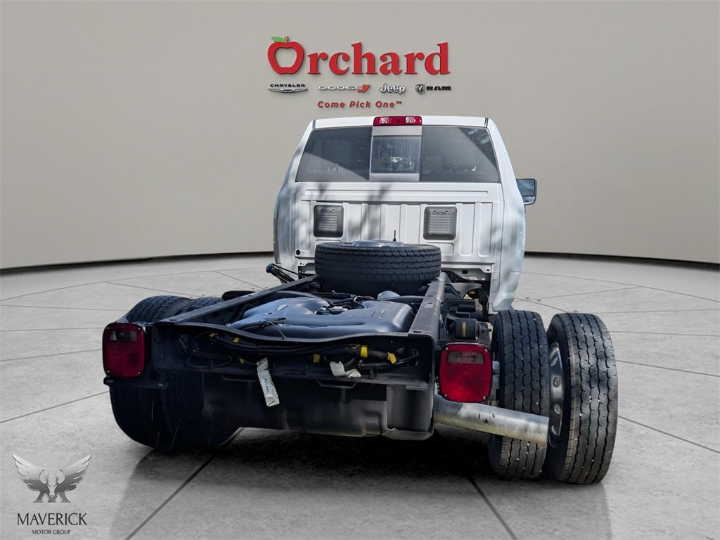 2024 Bright White Ram 5500 Chassis Cab 5500 TRADESMAN CHASSIS CREW CAB 4X4 60' CA 4X4 Truck