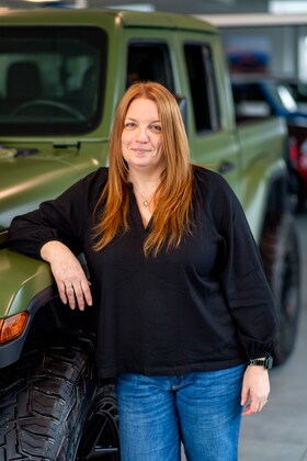 Staff member Marti Hess from ID_9bad88