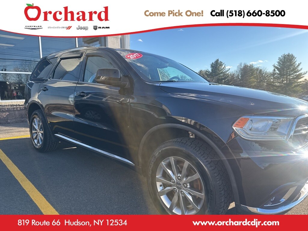 2017 Dodge Durango SXT photo 2