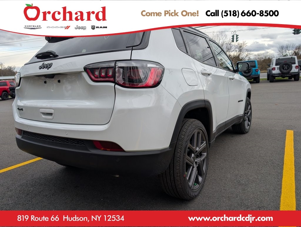 New 2026 Jeep Compass LIMITED ALTITUDE 4X4 Sport Utility