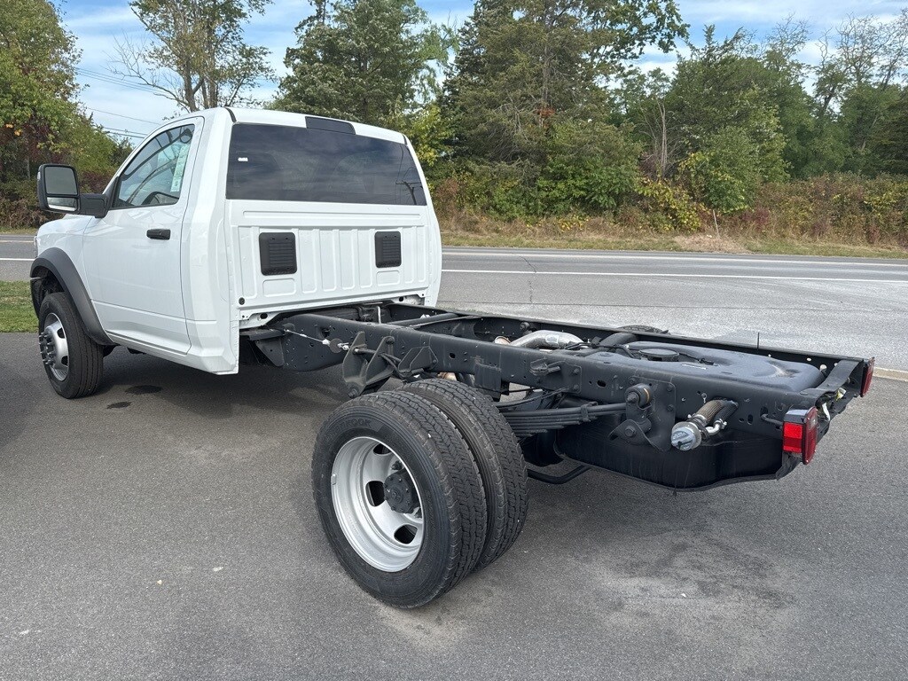 New 2024 Ram 5500 Chassis Cab 5500 TRADESMAN CHASSIS REGULAR CAB 4X4 60' CA Pickup