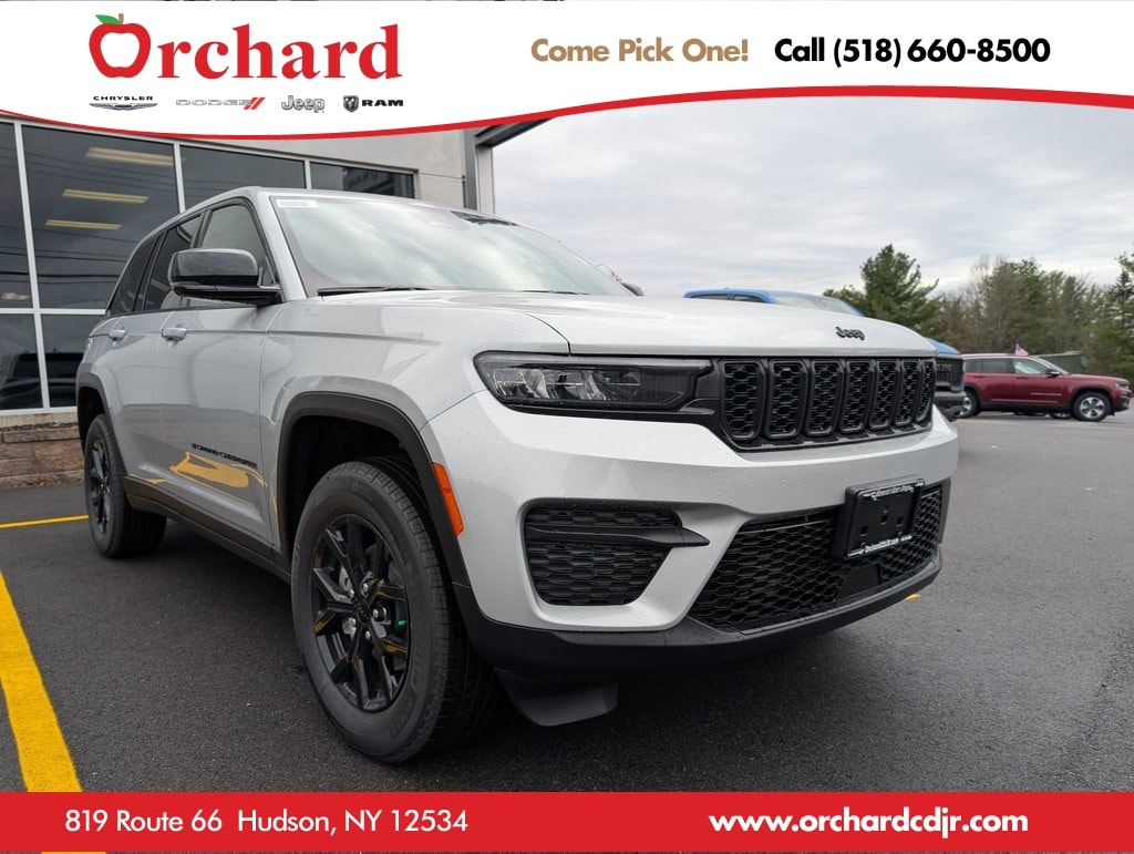 2025 Jeep Grand Cherokee Altitude's photo