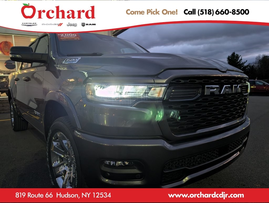 New 2025 Ram 1500 BIG HORN CREW CAB 4X4 5'7 BOX Pickup