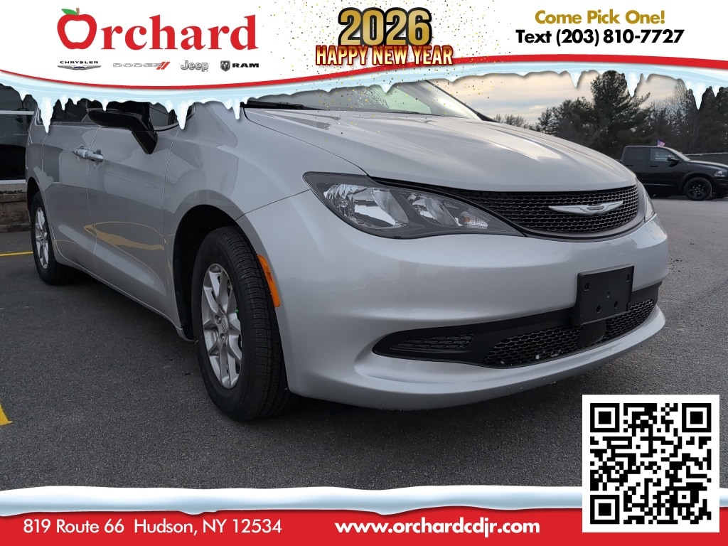 2026 Chrysler Voyager LX's photo