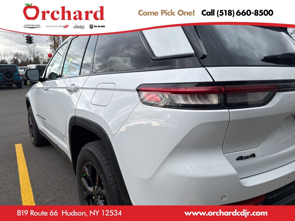 Used 2024 Jeep Grand Cherokee Altitude X SUV