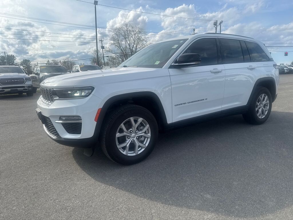 Used 2023 Jeep Grand Cherokee Limited SUV