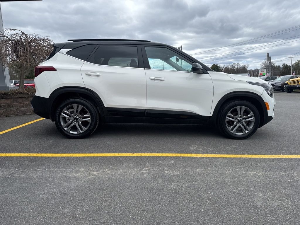 Used 2022 Kia Seltos S SUV