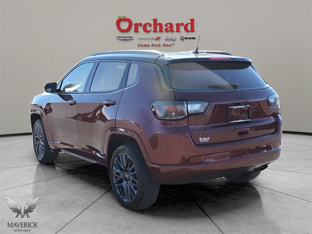 2022 Jeep Compass High Altitude photo 2
