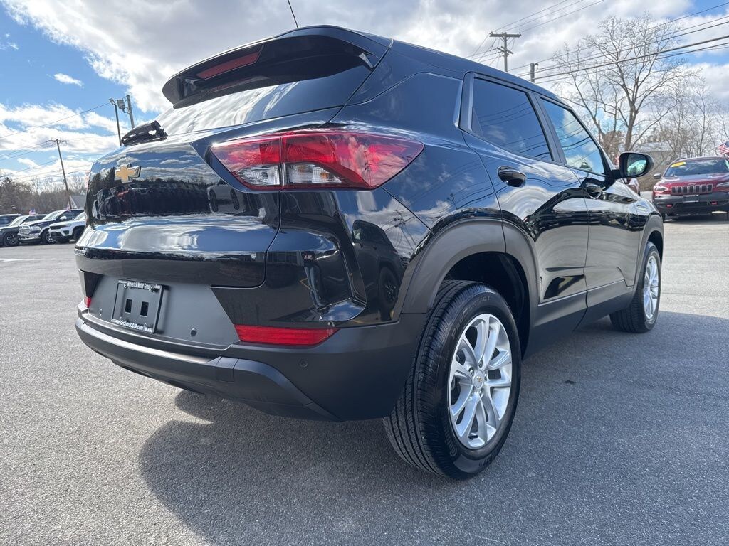 Used 2024 Chevrolet Trailblazer LS SUV