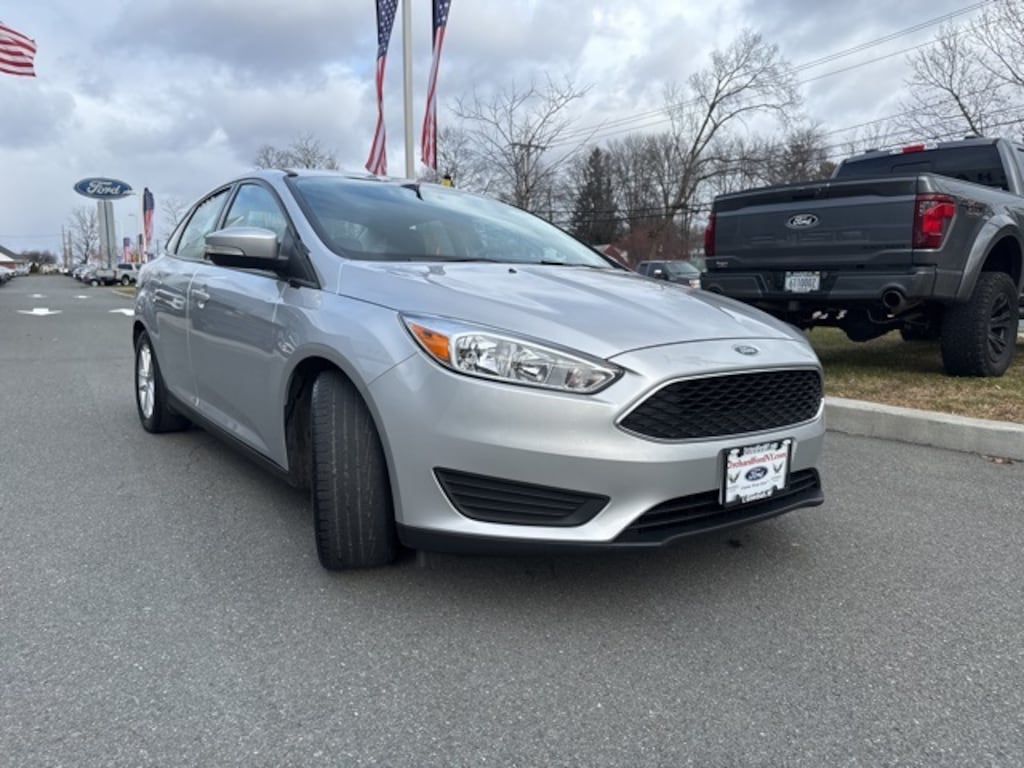 Used 2016 Ford Focus SE Sedan