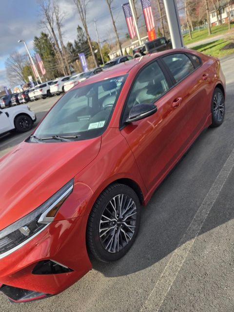 2023 Kia Forte GT-Line AT's photo