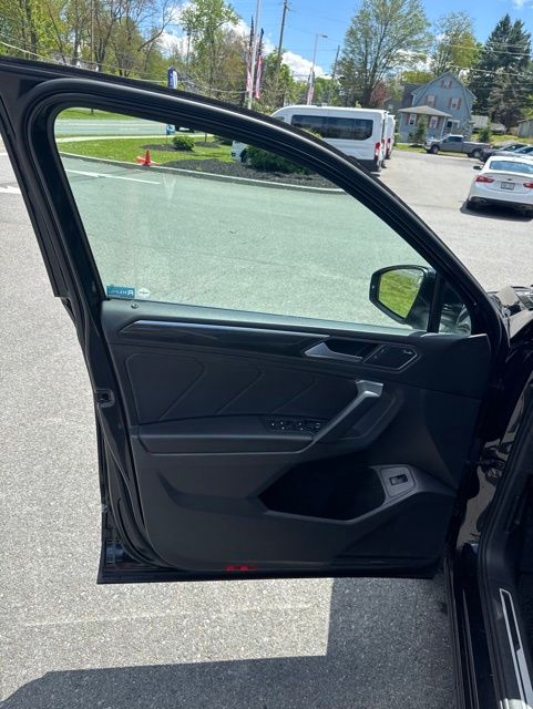 2019 Volkswagen Tiguan SEL Premium - Photo 17