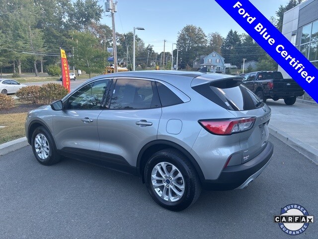 2022 Ford Escape SE photo 3