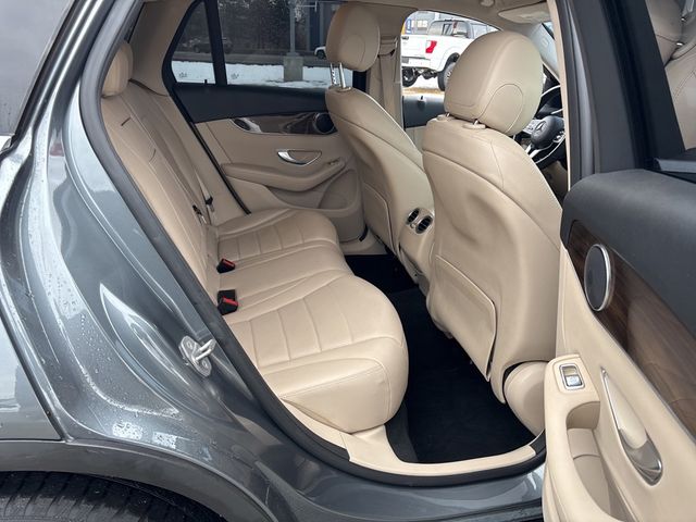 2021 Mercedes-Benz GLC GLC300 - Photo 28