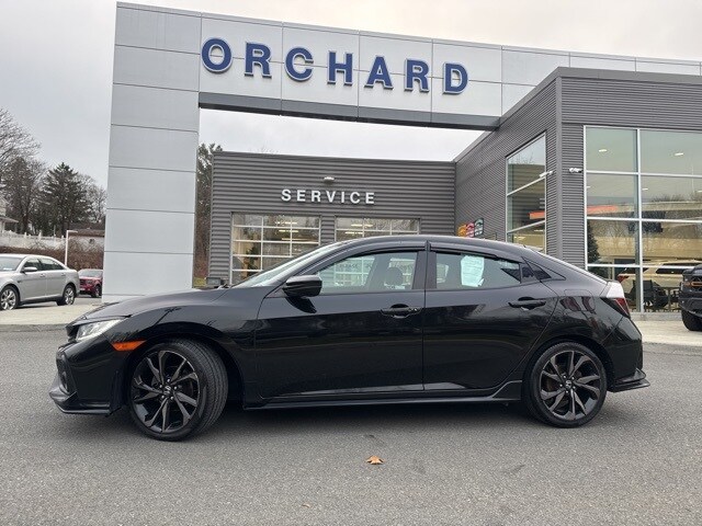 2018 Honda Civic Hatchback Sport photo 2