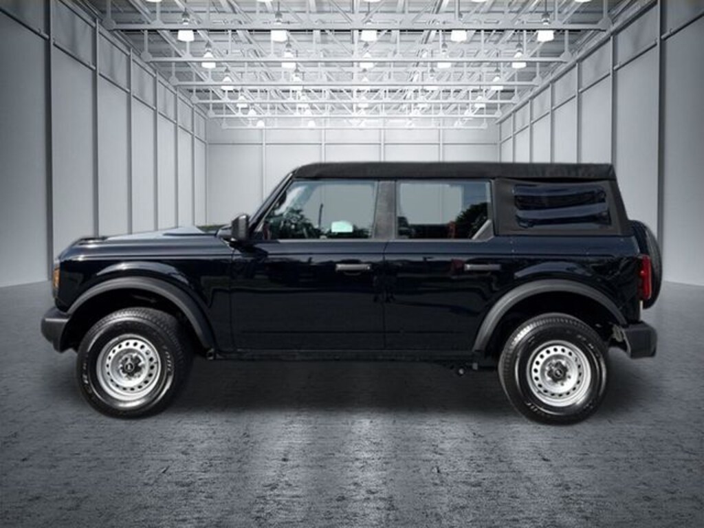 Used 2025 Ford Bronco Base SUV
