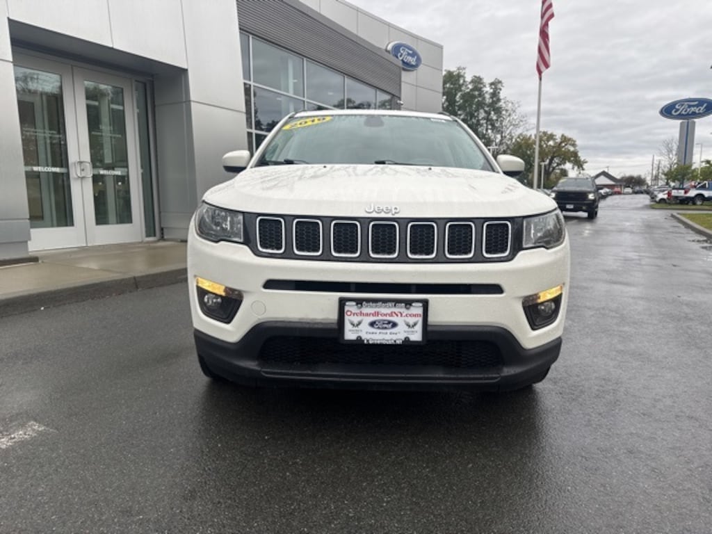 Used 2019 Jeep Compass Latitude SUV