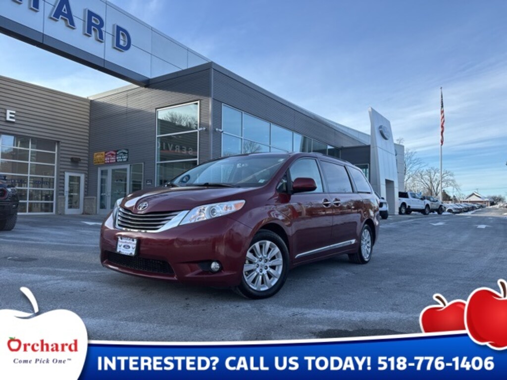 Used 2015 Toyota Sienna Minivan/Van