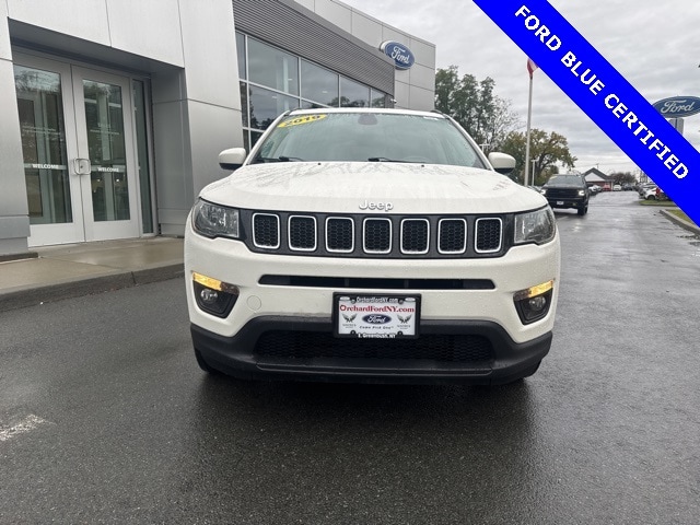 Certified 2019 Jeep Compass Latitude with VIN 3C4NJDBB6KT690092 for sale in East Greenbush, NY