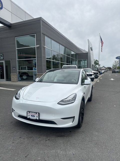 2023 Tesla Model Y Long Range Dual Motor All-Wheel Drive's photo