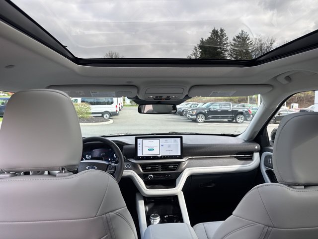 2026 Ford Explorer Platinum - Photo 20