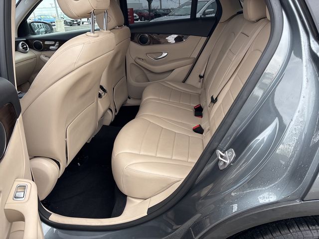 2021 Mercedes-Benz GLC GLC300 - Photo 23