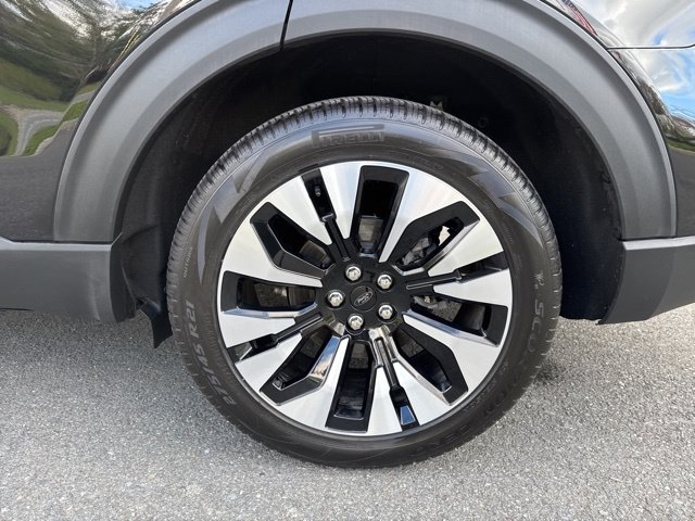 2026 Ford Explorer Platinum - Photo 10