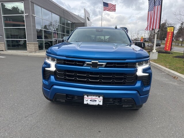 2022 Chevrolet Silverado 1500 RST photo 2
