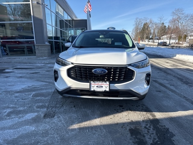 2023 Ford Escape Platinum photo 4