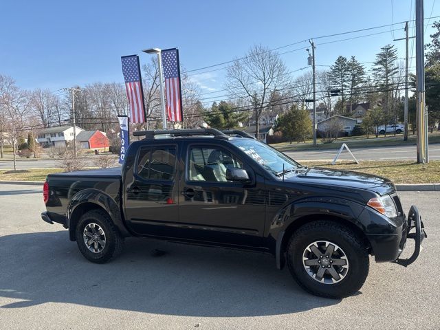 2016 Nissan Frontier PRO-4X photo 2