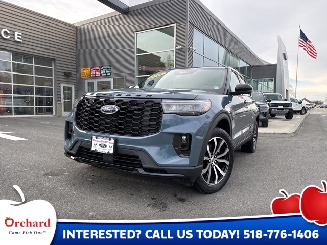2025 Ford Explorer ST Line's photo