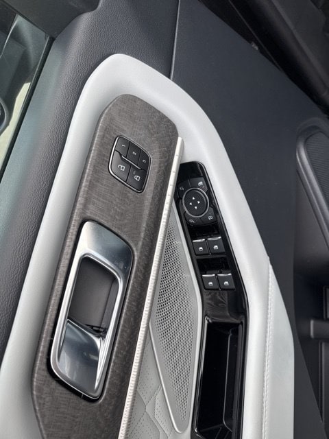 2026 Ford Explorer Platinum - Photo 15