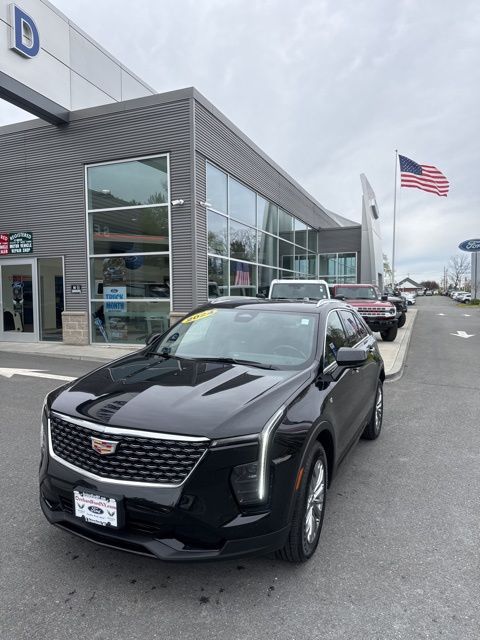 2024 Cadillac XT4 Premium Luxury AWD's photo
