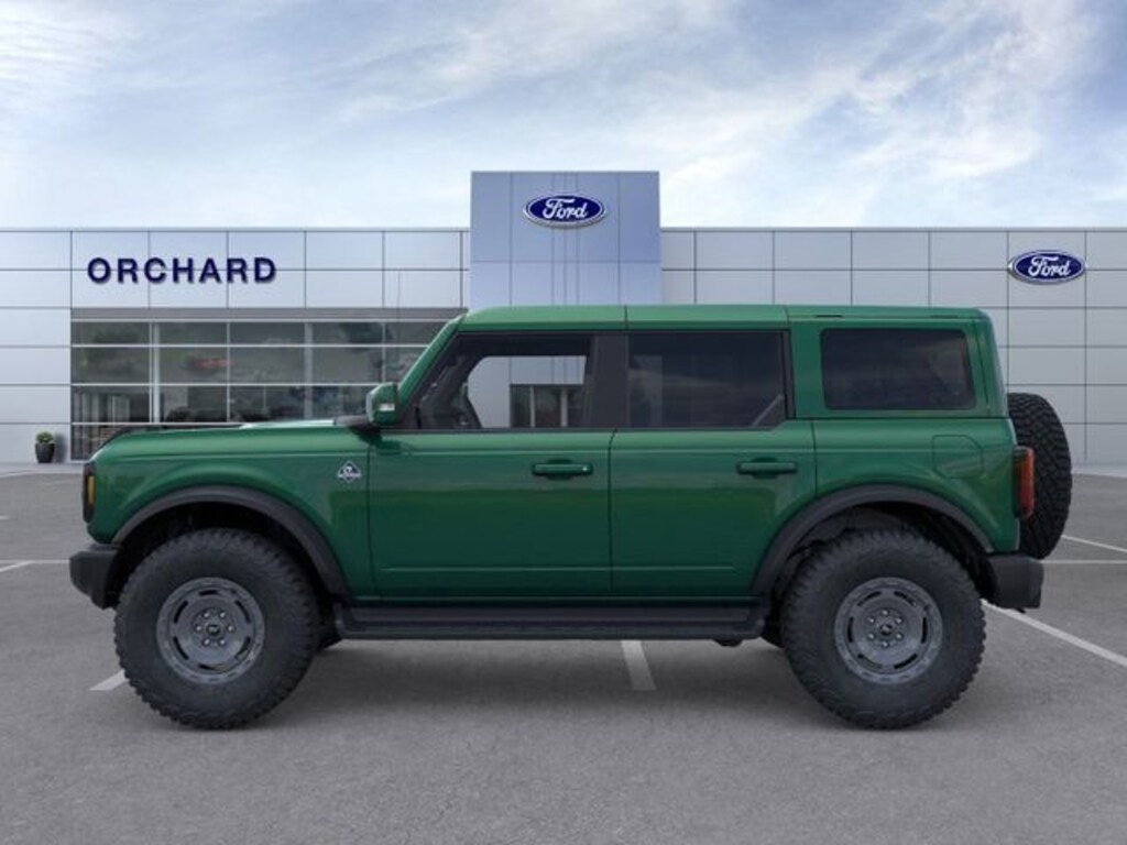 New 2025 Ford Bronco Outer Banks SUV