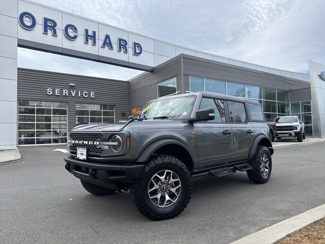 2024 Ford Bronco Badlands photo 2