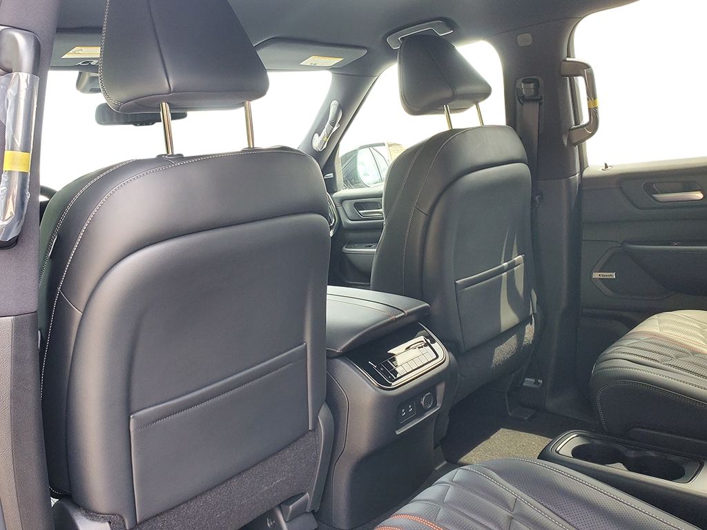 2026 Nissan Armada PRO-4X - Photo 25