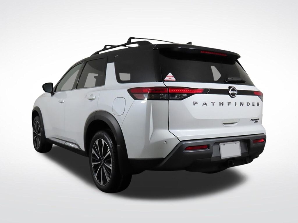 New 2026 Nissan Pathfinder Platinum SUV