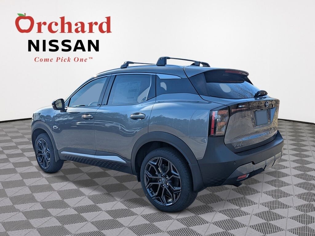 New 2026 Nissan Kicks SR SUV