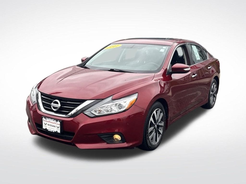 Used 2017 Nissan Altima 2.5 SV Sedan