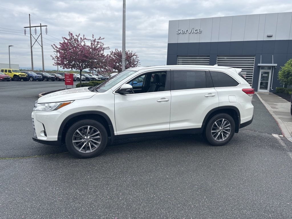 Used 2019 Toyota Highlander XLE SUV