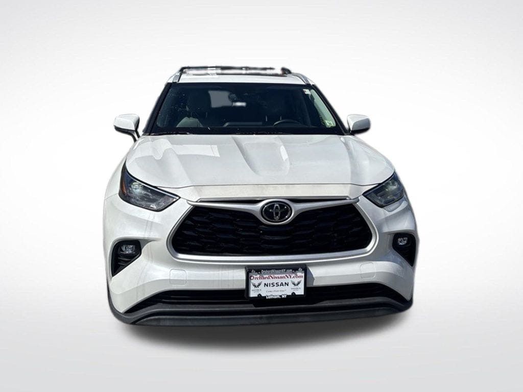 Used 2022 Toyota Highlander XLE SUV