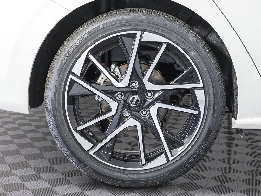 2025 Nissan Sentra SR - Photo 7