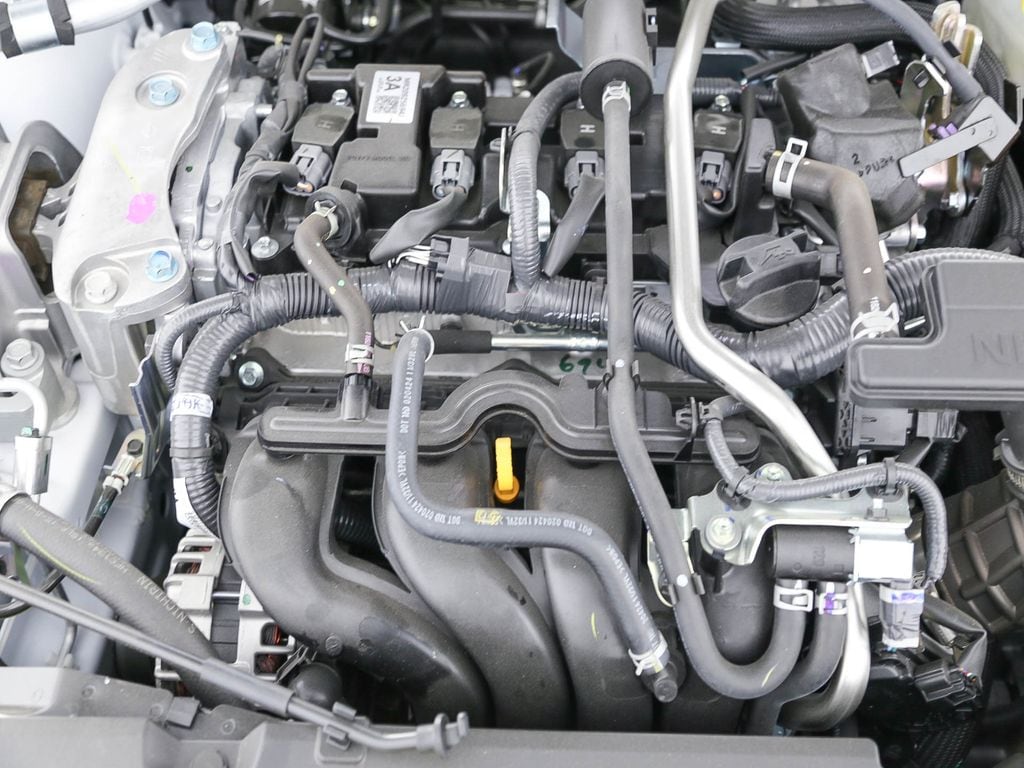 2025 Nissan Sentra SR - Photo 8