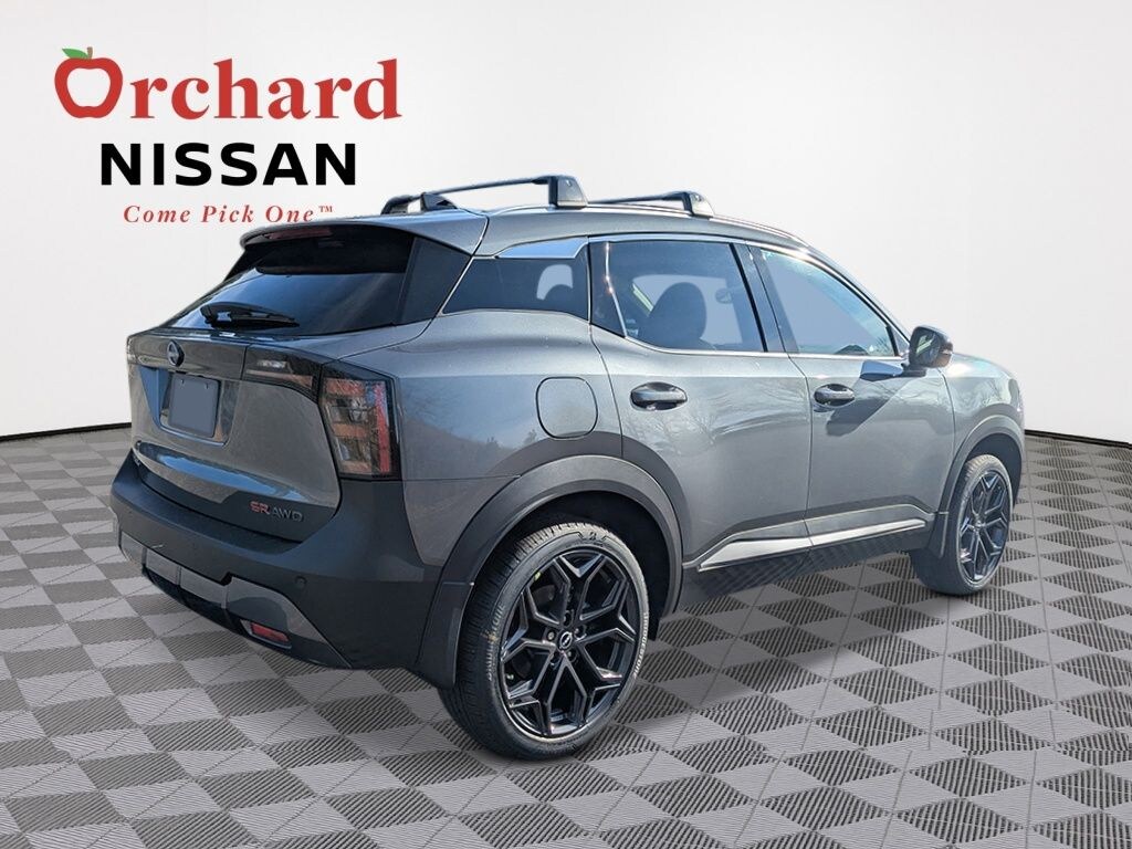 New 2026 Nissan Kicks SR SUV