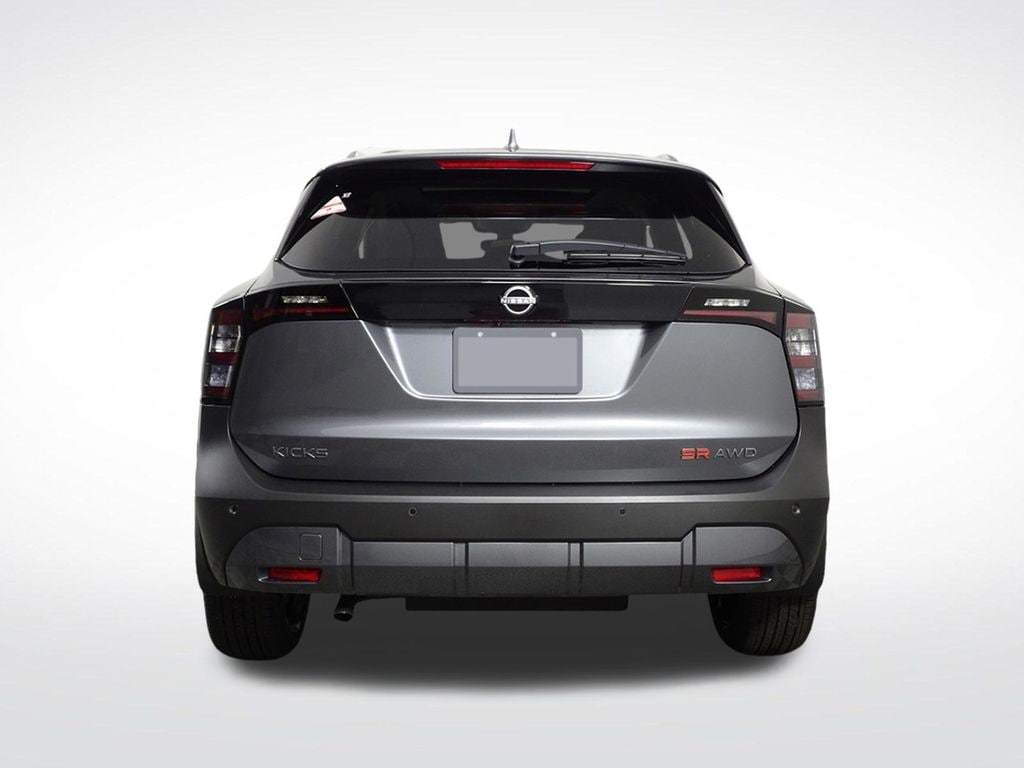 New 2026 Nissan Kicks SR SUV