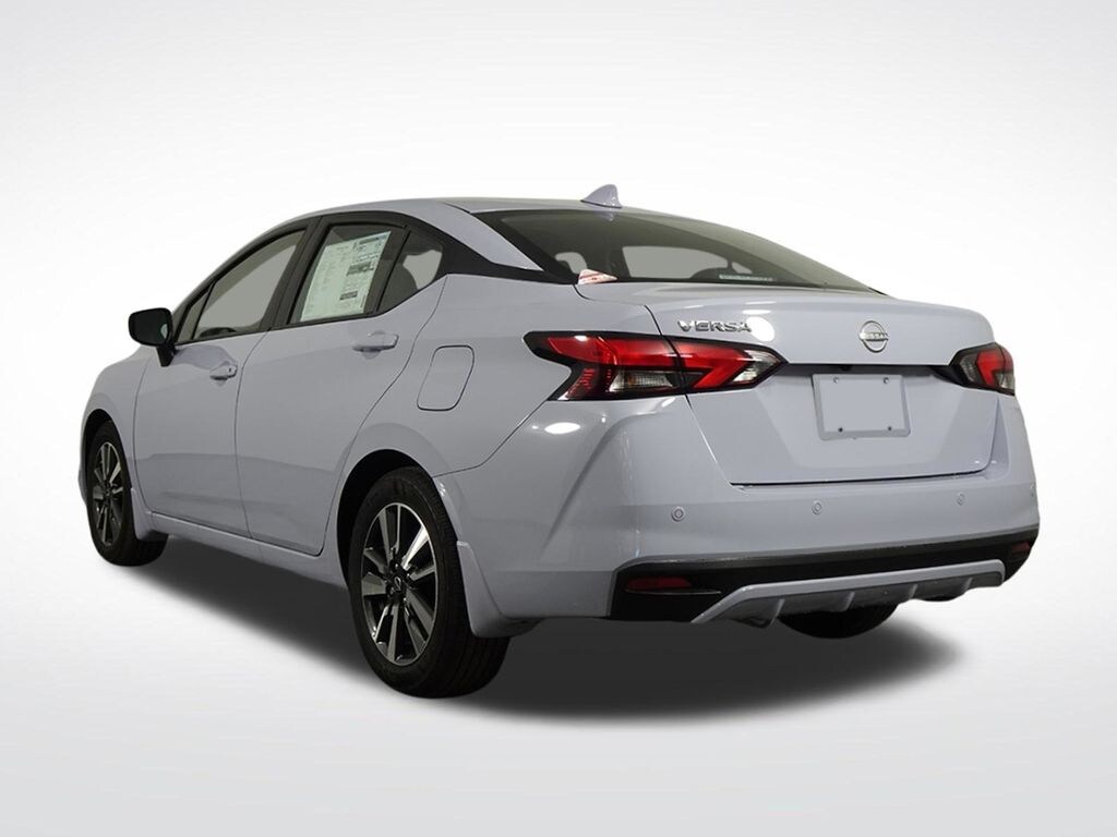 New 2025 Nissan Versa 1.6 SV Sedan