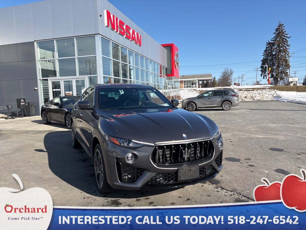 2023 Maserati Levante Modena's photo