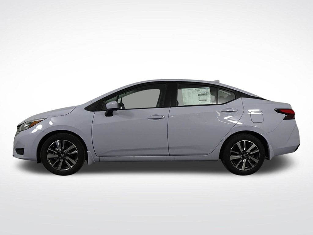 New 2025 Nissan Versa 1.6 SV Sedan
