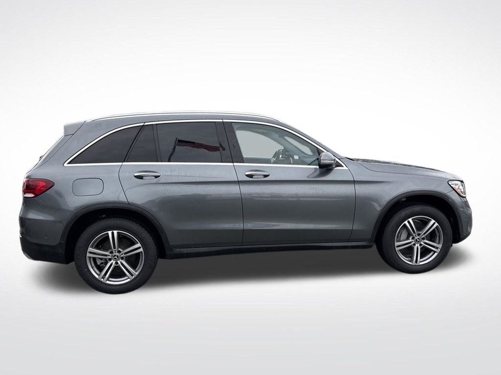 2021 Mercedes-Benz GLC GLC300 - Photo 8